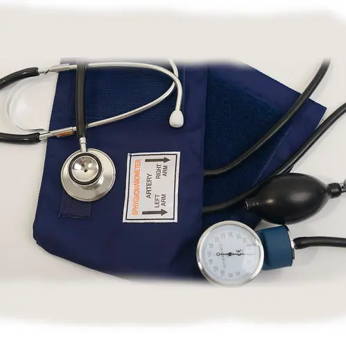 مقياس ضغط الدم اللاسائلي الطبي مع صفعة ملفوفة